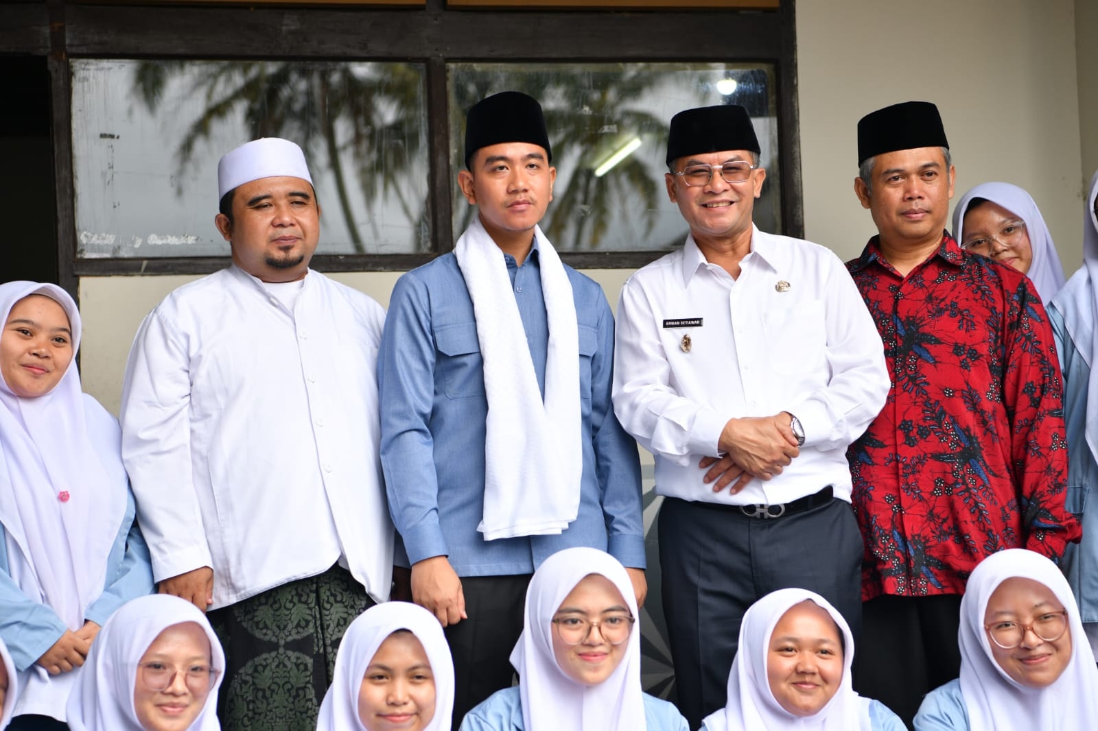 Bersama Wagub Jabar, Wapres Gibran Tinjau Workshop AI Ready ASEAN di Bandung