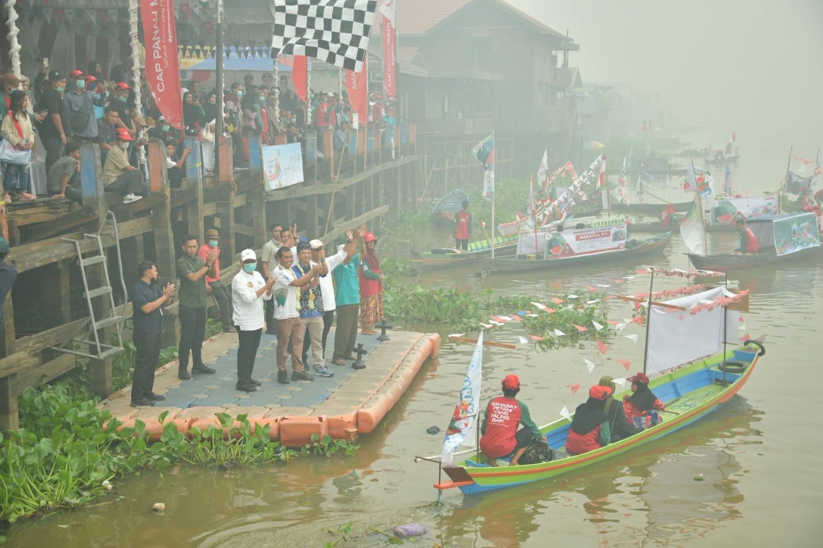 Cuaca Ekstrem Tak Halangi Panen Raya Semangka di Nagara Kalsel