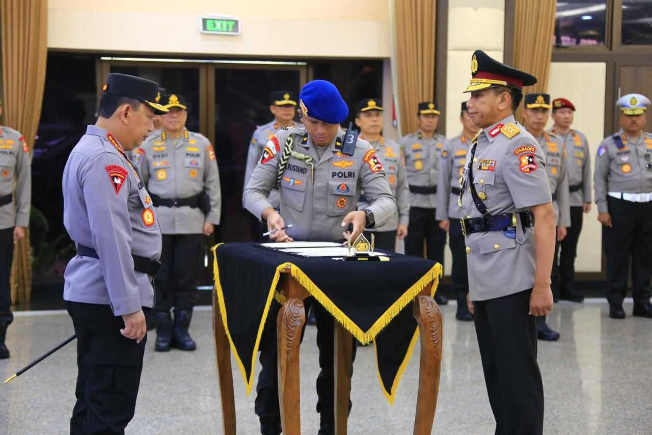 Kapolda Jabar Akhmad Wiyagus Diganti Eks KPK Sekaligus Mantan Sekpri Presiden SBY Rudi Setiawan