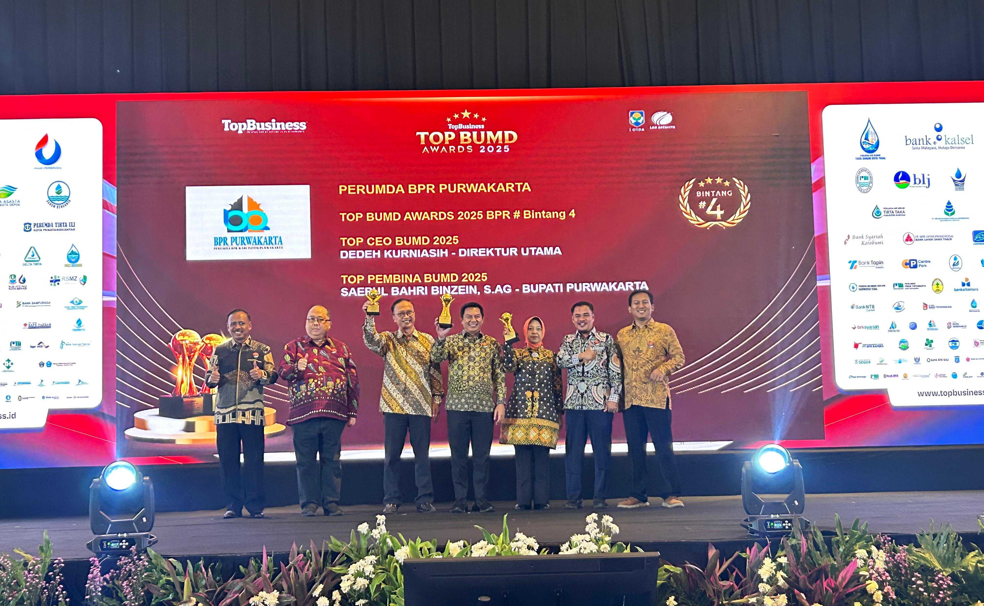 Ajang TOP BUMD Awards 2025, Bupati Om Zein dan Perumda BPR Purwakarta Borong Tiga Penghargaan Sekaligus