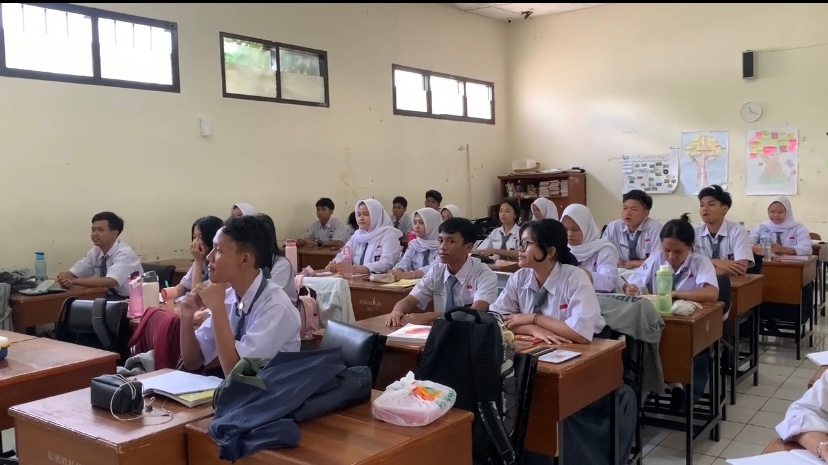 Dampak Ketergantungan Gawai: Rhenald Kasali dan Disdik Jabar Ajak Siswa Kembali Budayakan Menulis Tangan