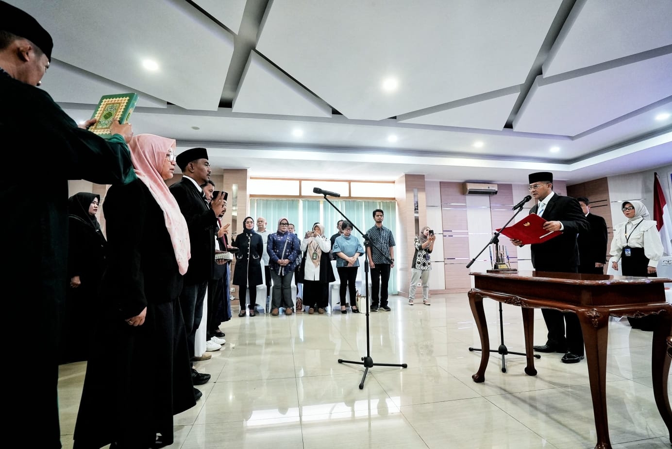 Anggota BPSK Jabar 2026–2031 Dilantik Wagub Erwan, Fokus Perlindungan Konsumen