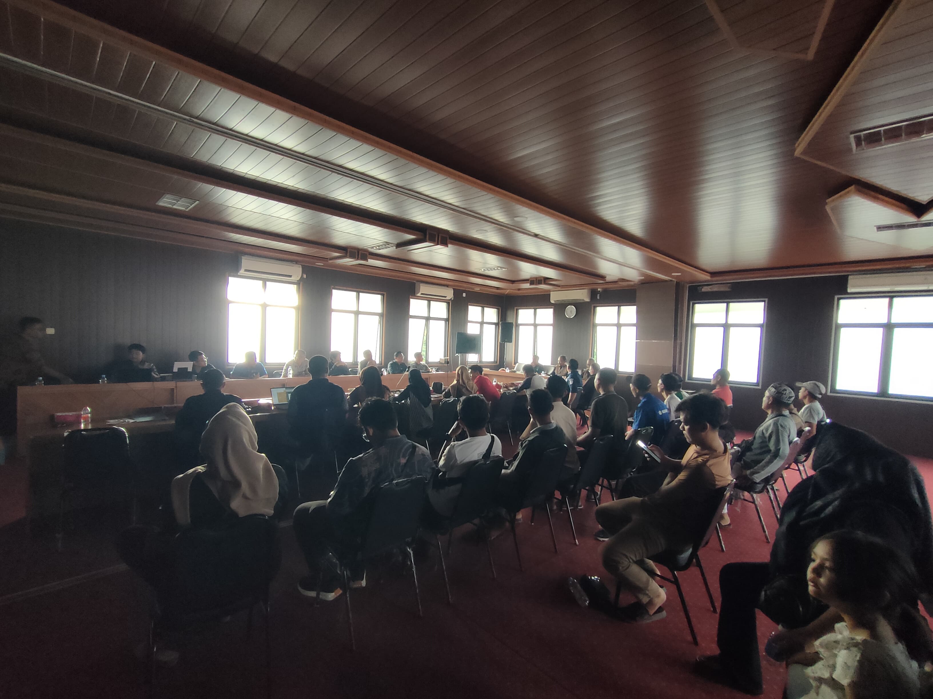 Direktur PT Lan Sena Jaya Mangkir, Warga Sindang Jaya Permai Tuntut Fasos Fasum
