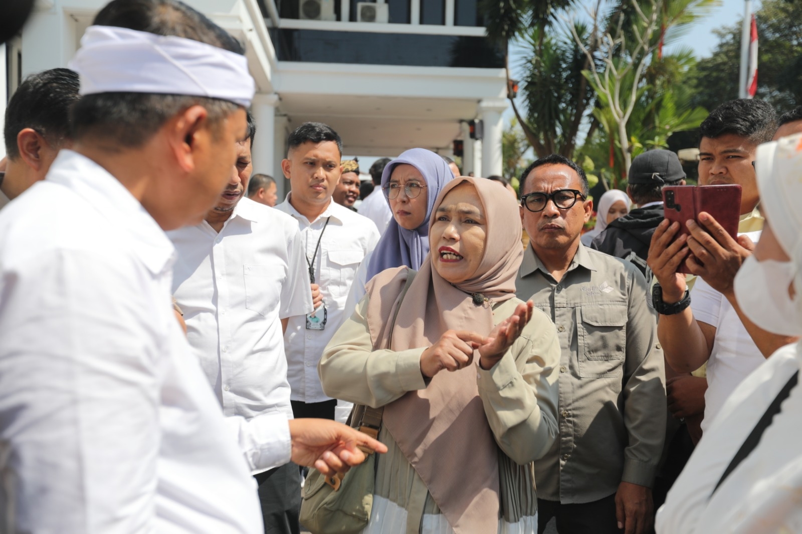 SPMB Jabar 2026, Dedi Mulyadi Minta Orang Tua Siswa Tidak Panik Hadapi Pemetaan