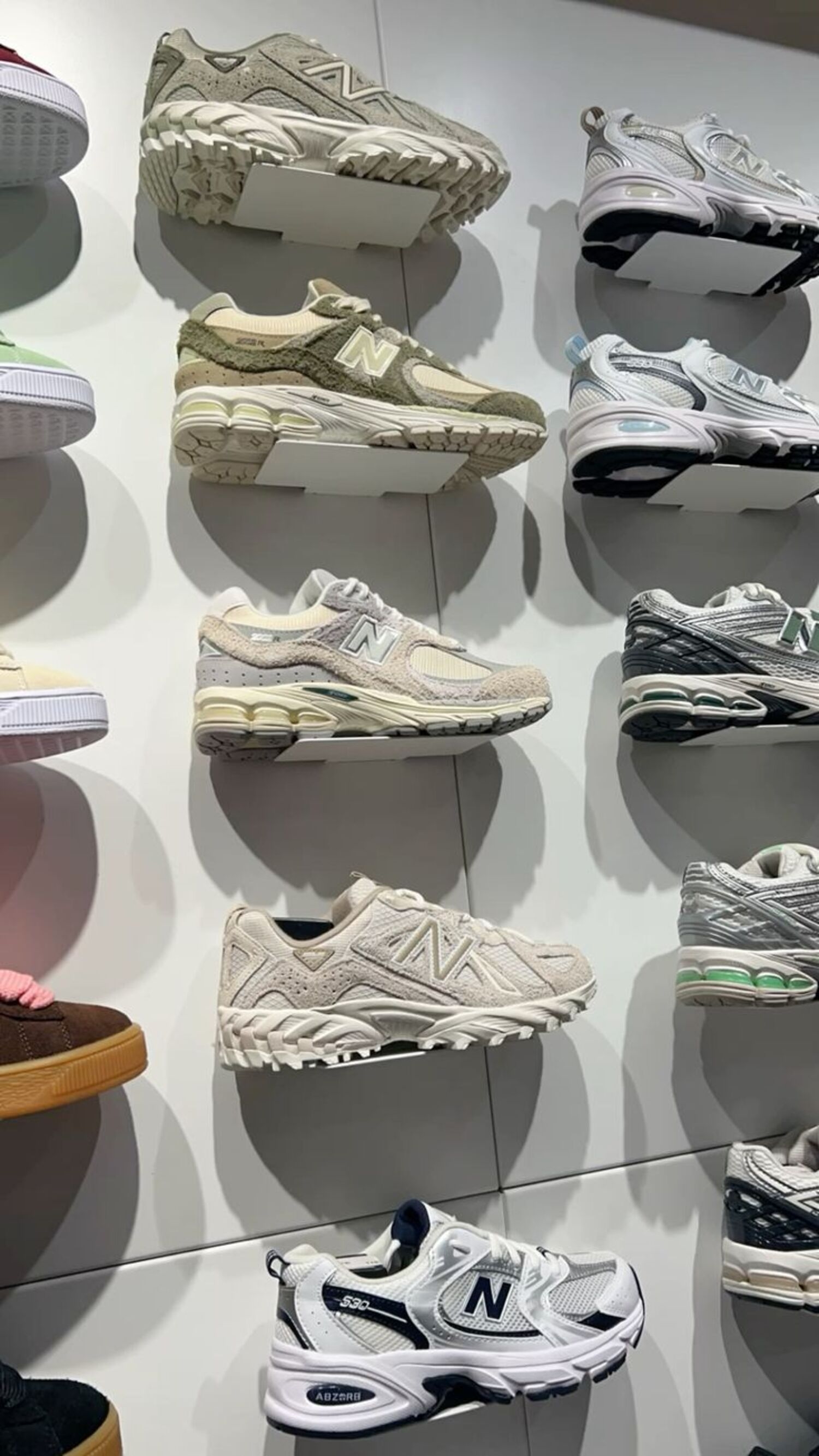 5 Sepatu Lari New Balance Paling Ringan untuk Pelari Pemula hingga Profesional