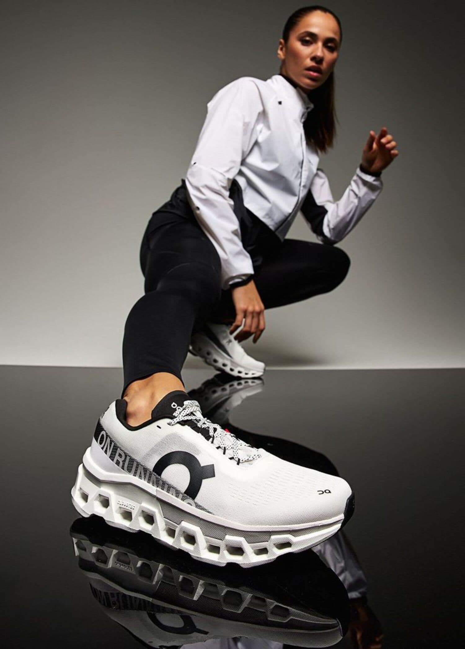 10 Sepatu Lari Terbaik 2025 dengan Cushioning Empuk & Teknologi Canggih