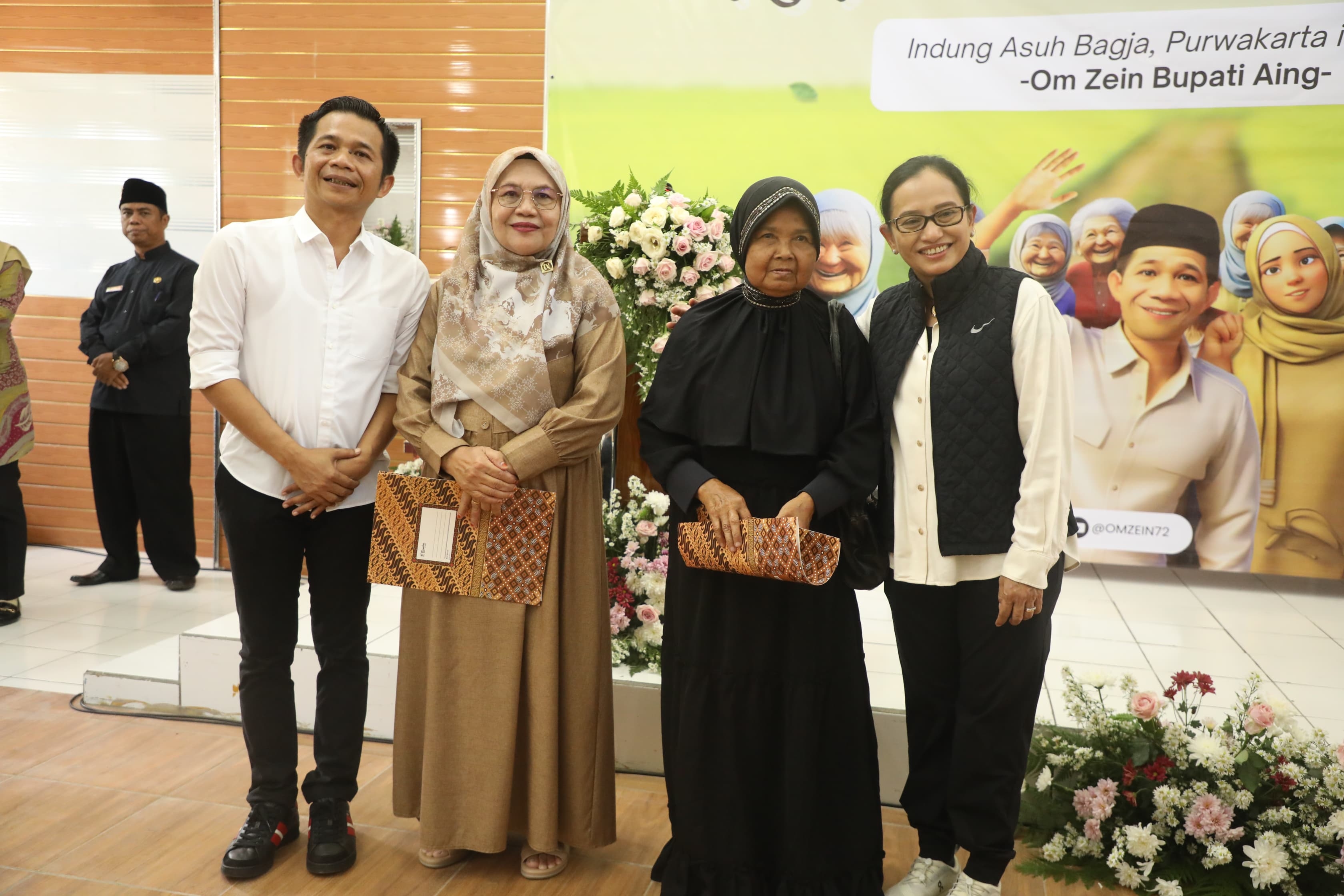 Om Zein Hadiahkan 1000 Indung Asuh untuk Kang Dedi Mulyadi – Kado Ulang Tahun yang Menyentuh Hati!