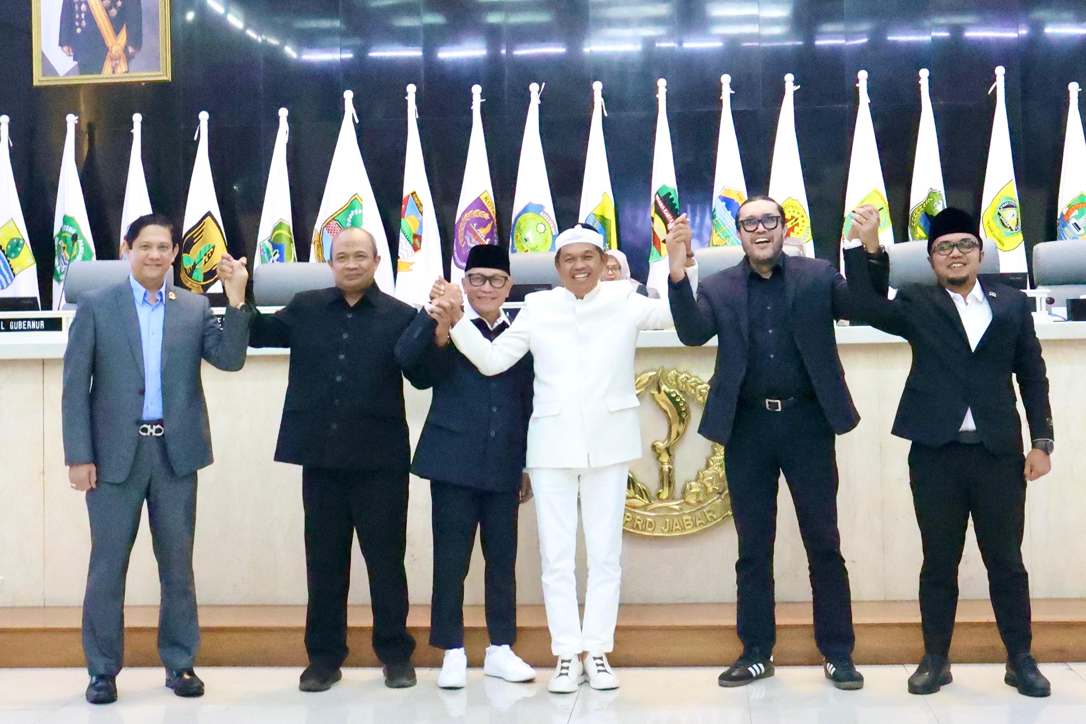Disepakati DPRD, Dedi Mulyadi Targetkan Angka Partisipasi Sekolah 12 Tahun Bagi Seluruh Anak di Jawa Barat