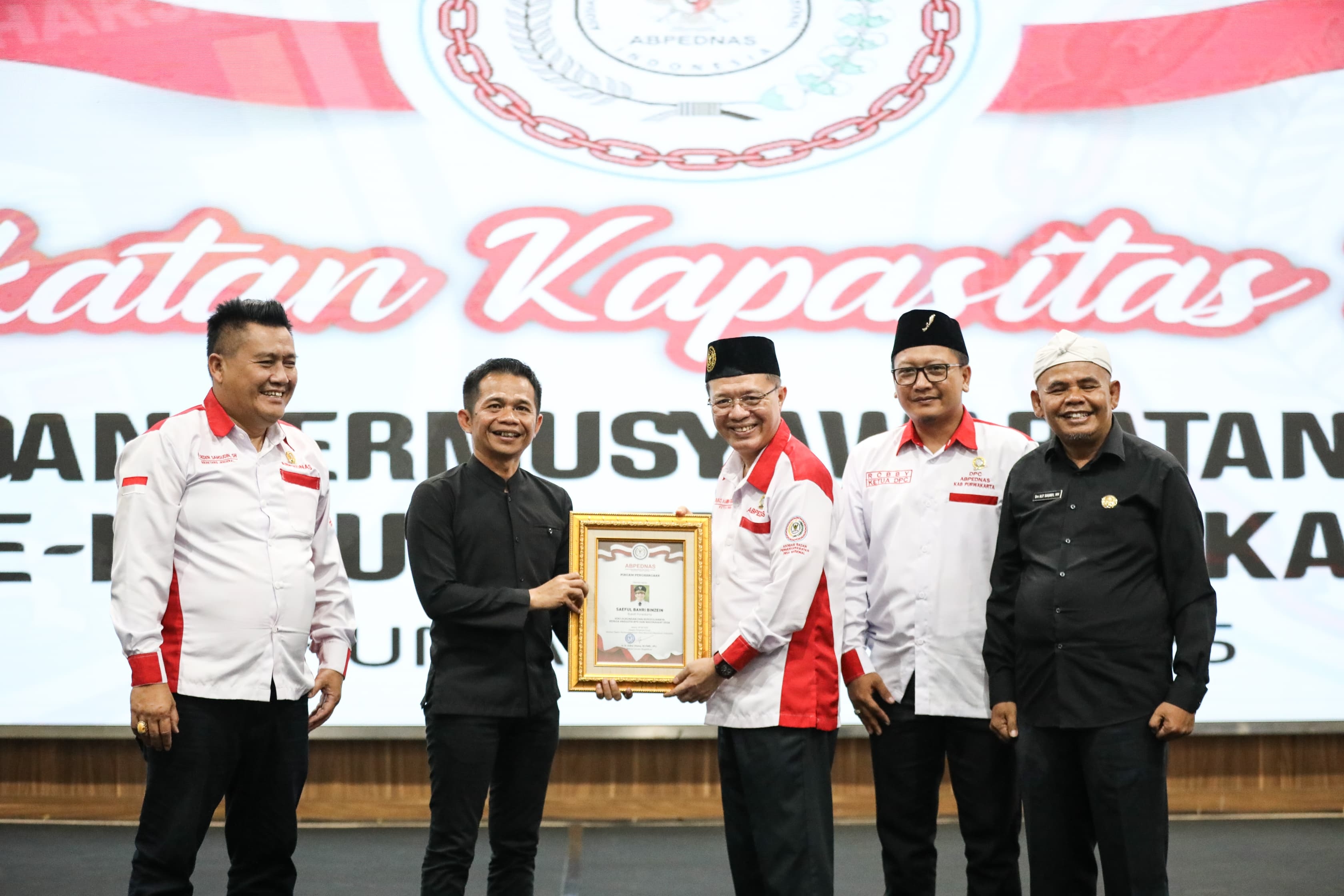 Bupati Om Zein Hadiri Pelantikan DPC ABPEDNAS Kabupaten Purwakarta: Bangun Kapasitas SDM, Kunci Pembangunan Desa