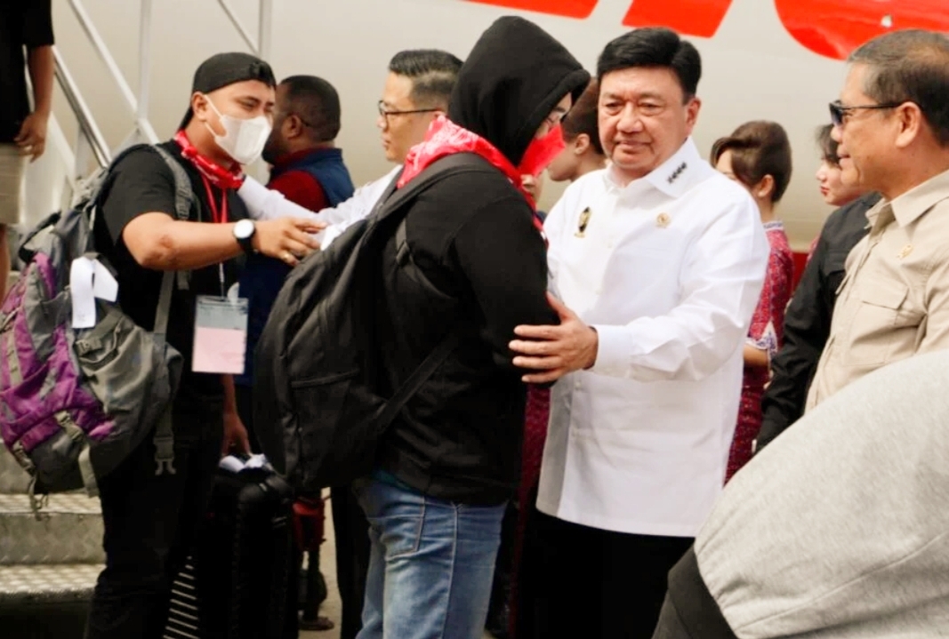 Kemenko Polkam Koordinasikan Pemulangan WNI dari Iran, Pastikan Keselamatan 386 Warga Indonesia Dari Zona Konflik