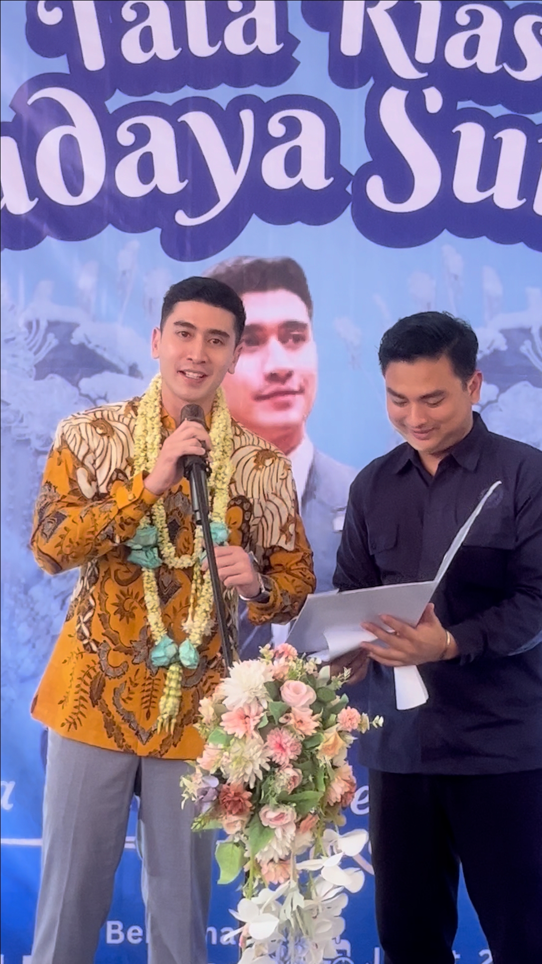 Membingkai Budaya Sunda: Verrell Bramasta Usung Diplomasi Lewat Budaya