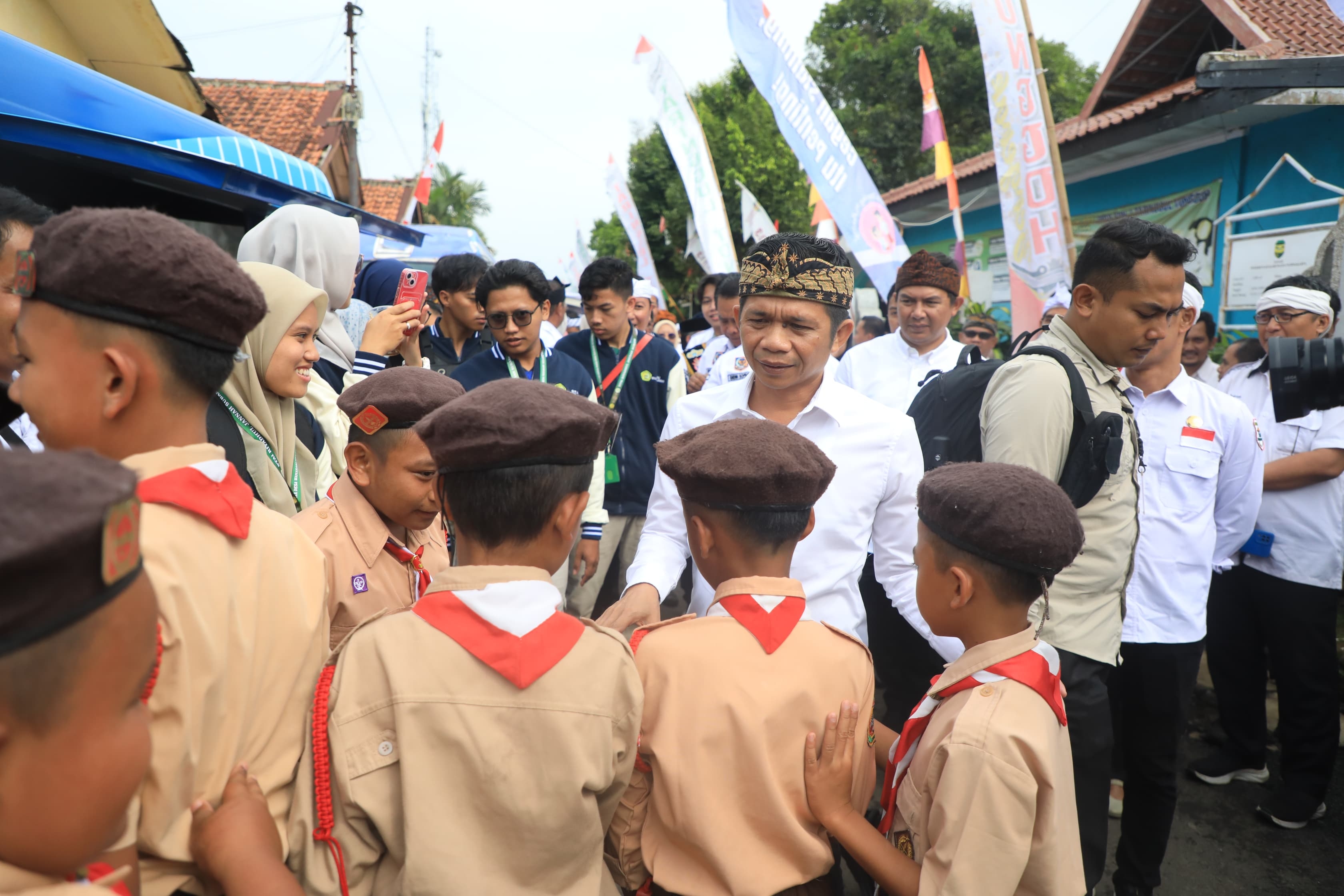 Pemkab Purwakarta Gelar Gempungan Pelayanan Publik di Desa Taringgul Tonggoh, Perkuat Layanan Jemput Bola
