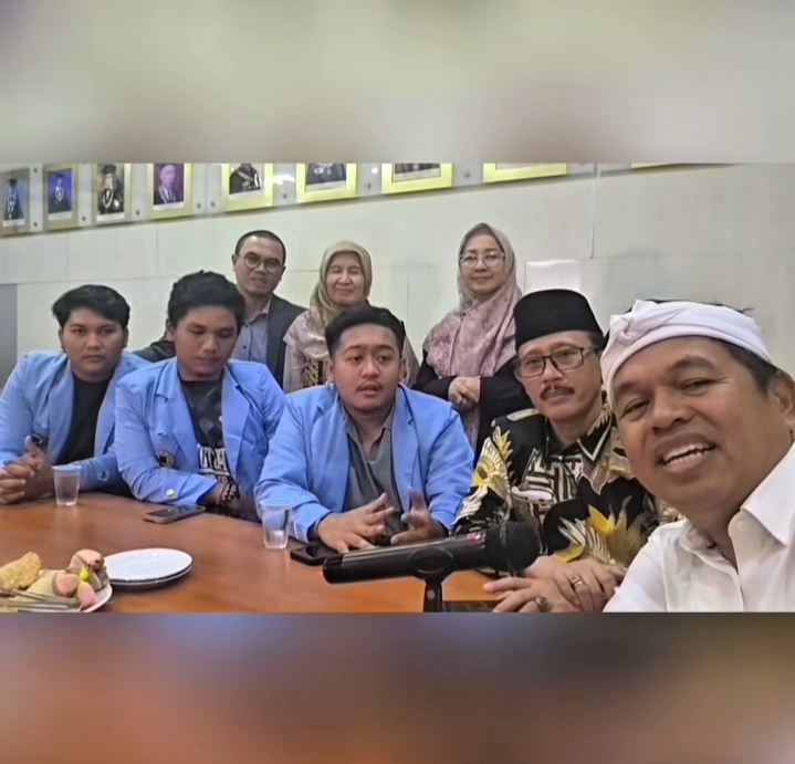 Gubernur KDM Kunjungi Unisba Pasca Insiden Gas Air Mata, Siap Fasilitasi Dialog Mahasiswa dan DPRD Jabar