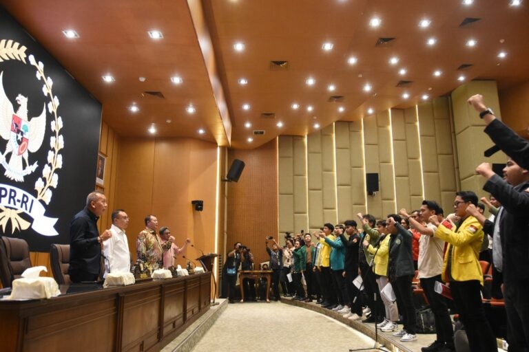 Tanggapi Aspirasi Mahasiswa, DPR Siap Tindaklanjuti Tuntutan 17+8 yang Jadi Sorotan Publik