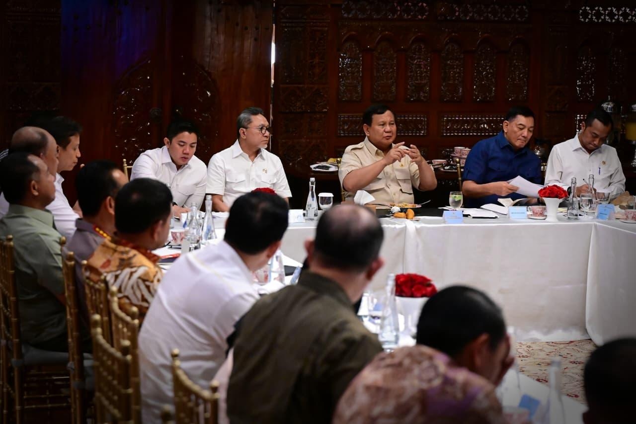 Presiden Prabowo Evaluasi dan Beri Arahan Teknis Soal Program MBG serta Program Prioritas Nasional Lainnya
