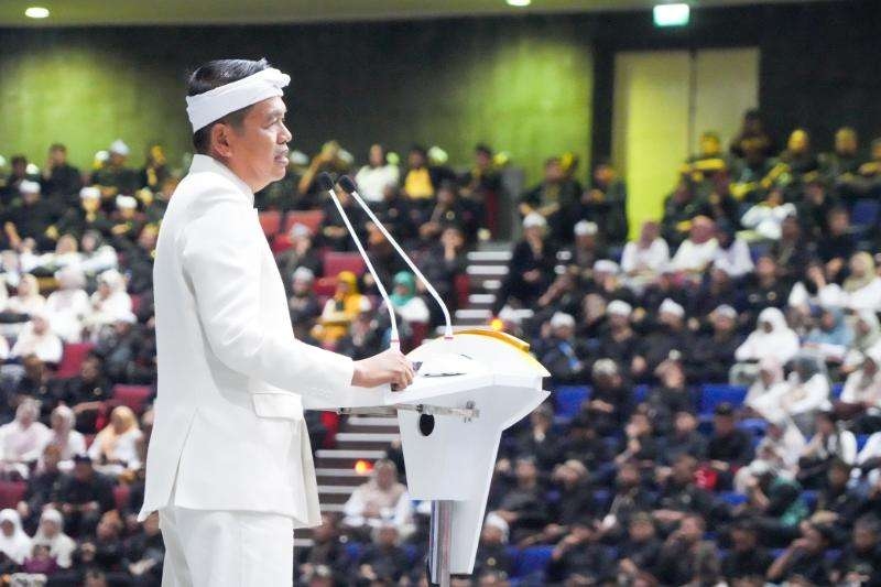 Gubernur Jawa Barat Luncurkan Gerakan Rereongan Sapoe Sarebu: Dari Warga, Oleh Warga, untuk Warga