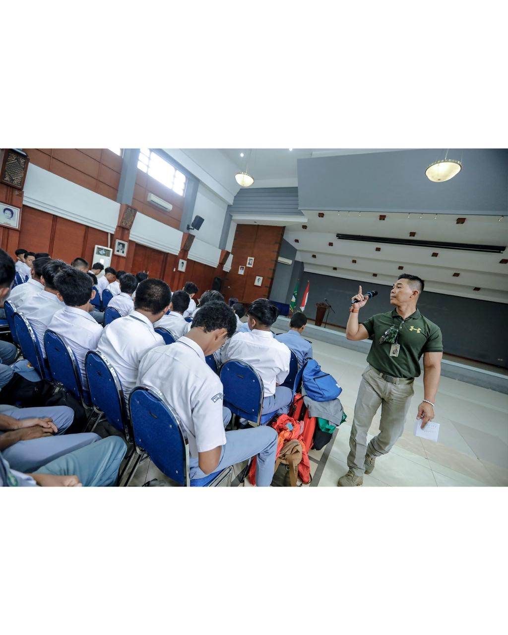 Ditempa di Markas Marinir, Ratusan Siswa Asal Jawa Barat Didorong Jadi Teladan Bangsa