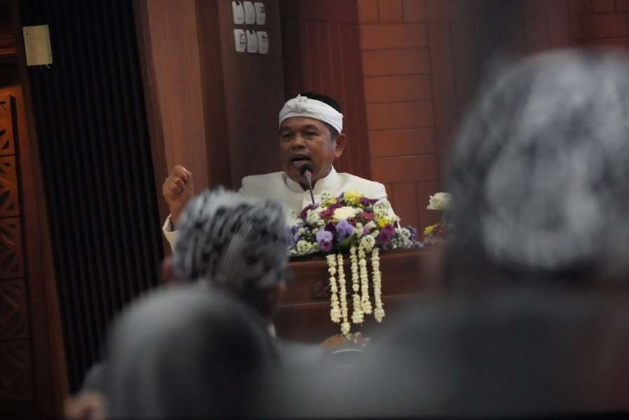 Menuju Jabar Caang dan Terkoneksi: Tahun Depan Listrik Surya dan Internet Akan Jangkau Semua Desa
