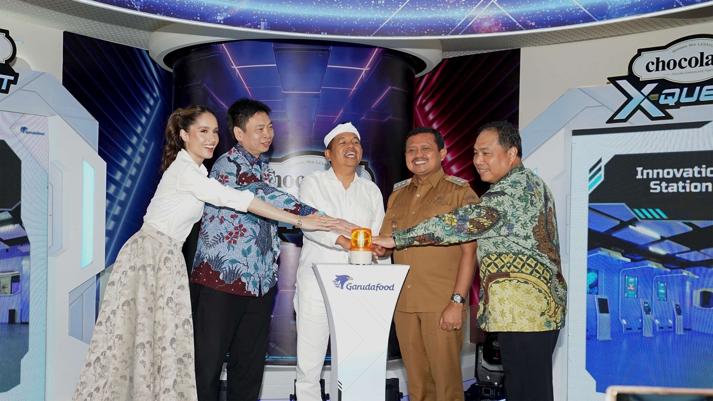 Angkat Ekonomi Lokal, Dedi Mulyadi Puji Inovasi Eduwisata Garudafood Sumedang