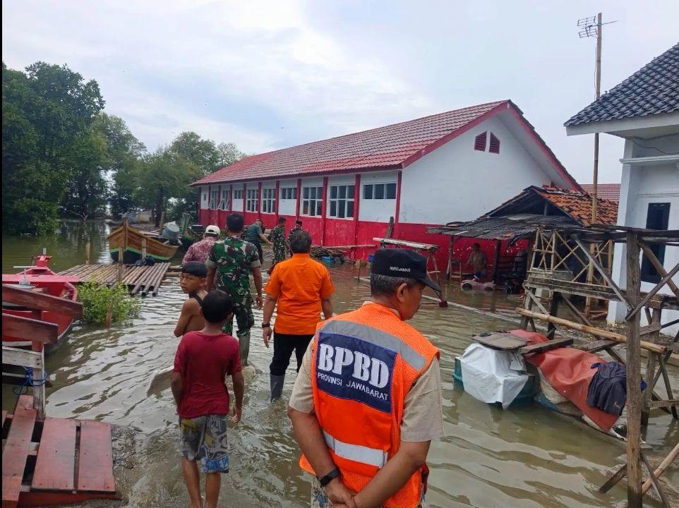Peringatan Dini Bencana: BNPB Pantau Ketat Dampak Banjir Rob Subang Indramayu, Ribuan Warga Terdampak