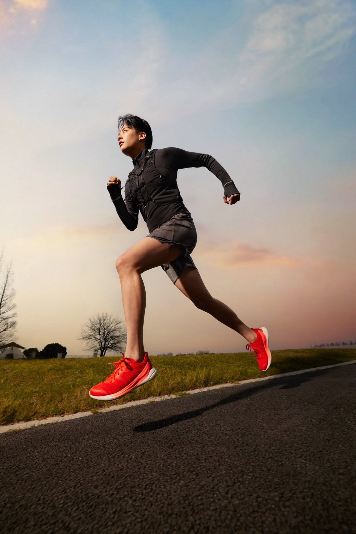 9 Sepatu Lari 5 sampai 10 Km Terbaik 2025 untuk Pemula: Nyaman, Ringan, dan Terjangkau