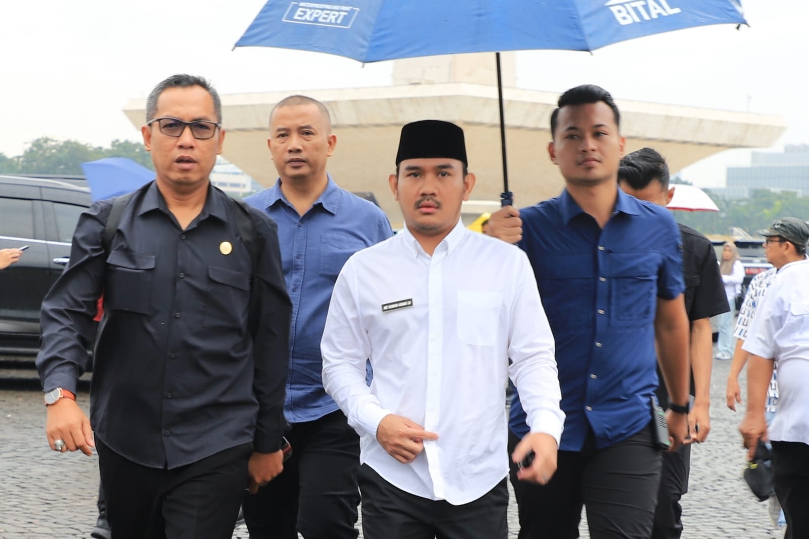 OTT KPK di Bekasi: Bupati Ade Kuswara Kunang Diciduk, Sejumlah Ruangan Dinas Langsung Disegel!