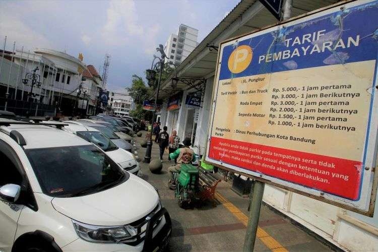 Disentil Gubernur Dedi Mulyadi, Dishub Kota Bandung Bongkar Fakta Pungli Parkir di Braga: Tak Ada Karcis, Gratis!