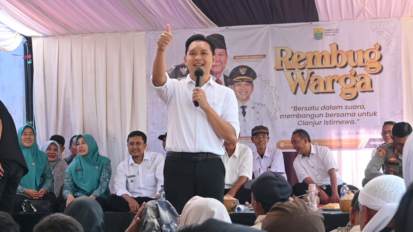 Dengarkan Aspirasi Warga, Bupati Gelar Rembug Warga Kabupaten Cianjur di Kadupandak